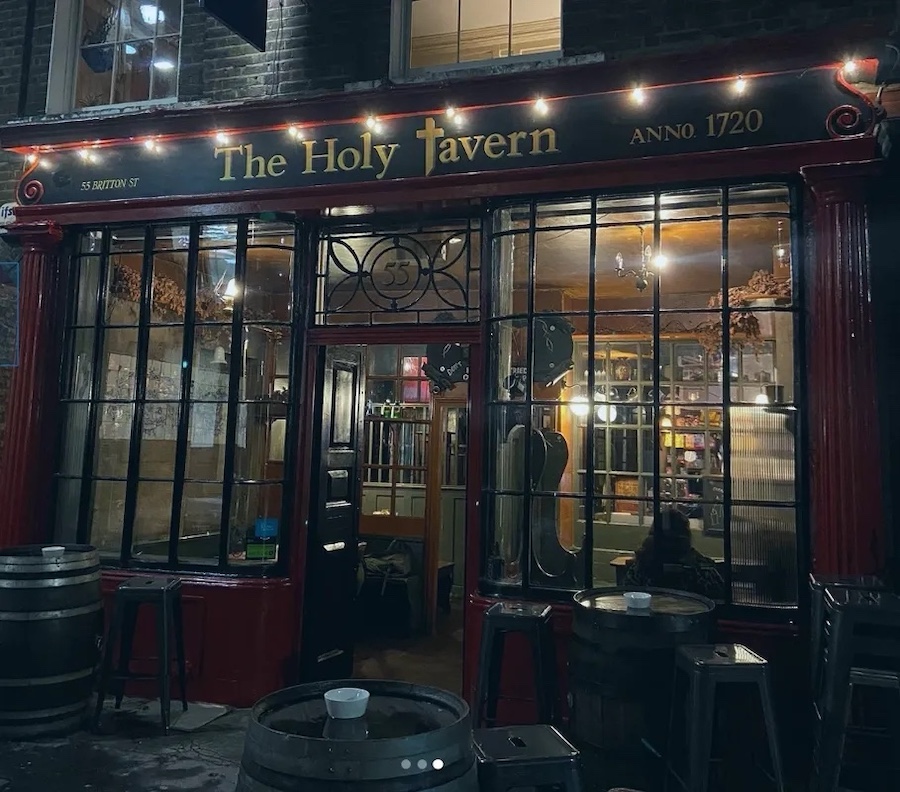 The Holy Tavern Best Cosy Pub in Clerkenwell Farringdon